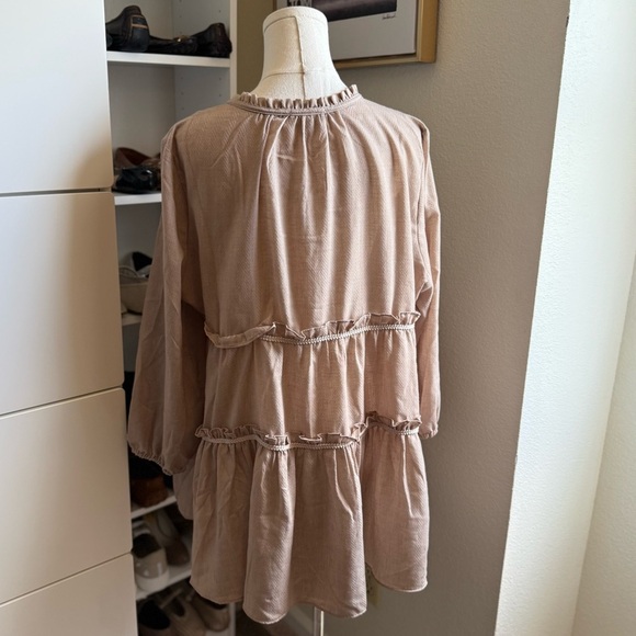 Cato Beautiful Tan Ruffled Long Sleeve Blouse with Collar Detail Size Large - Picture 9 of 10
